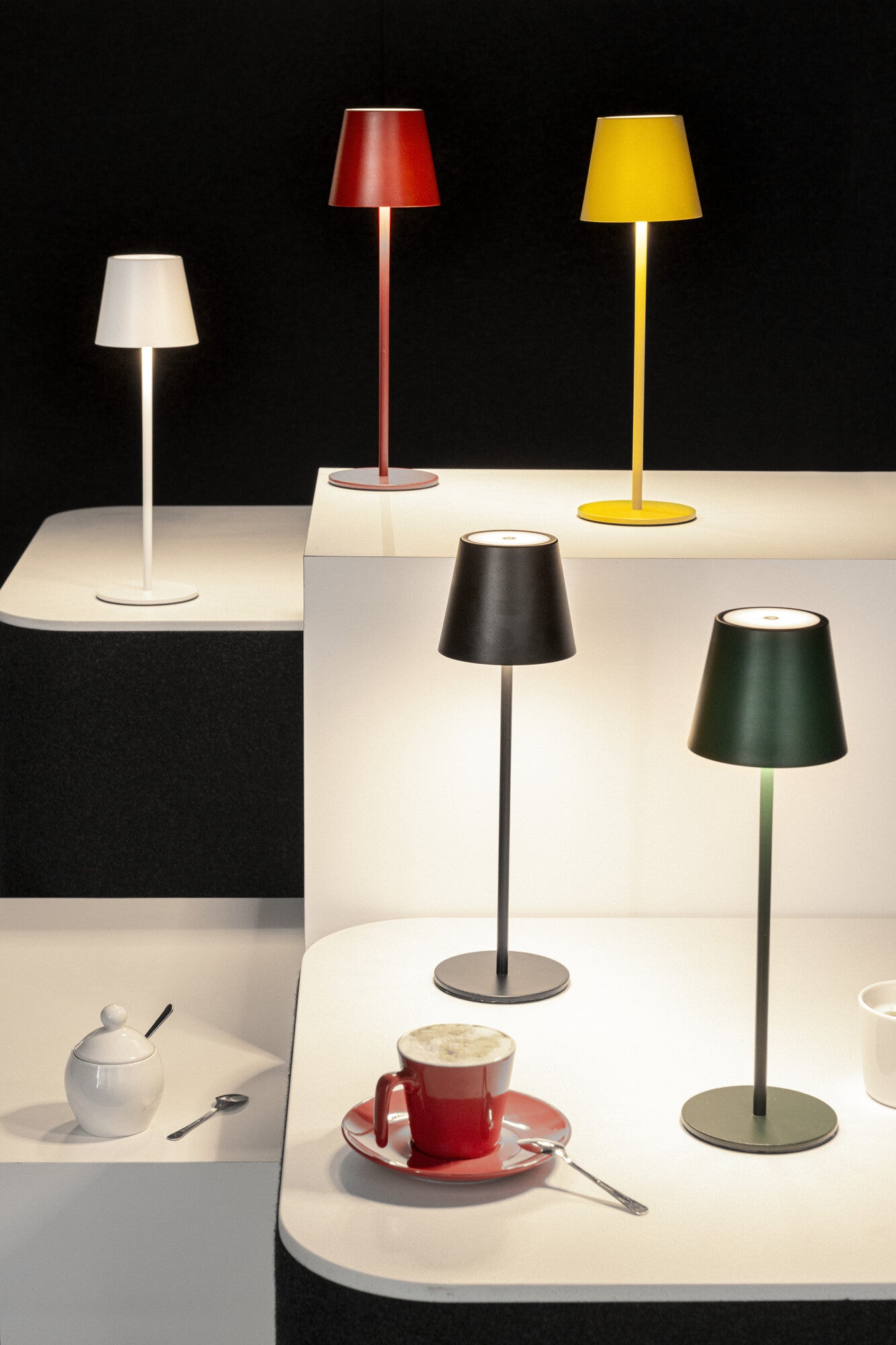 LED table lamp | for indoor and outdoor use | Green | IP54 | Weatherproof | Modern design | INITA