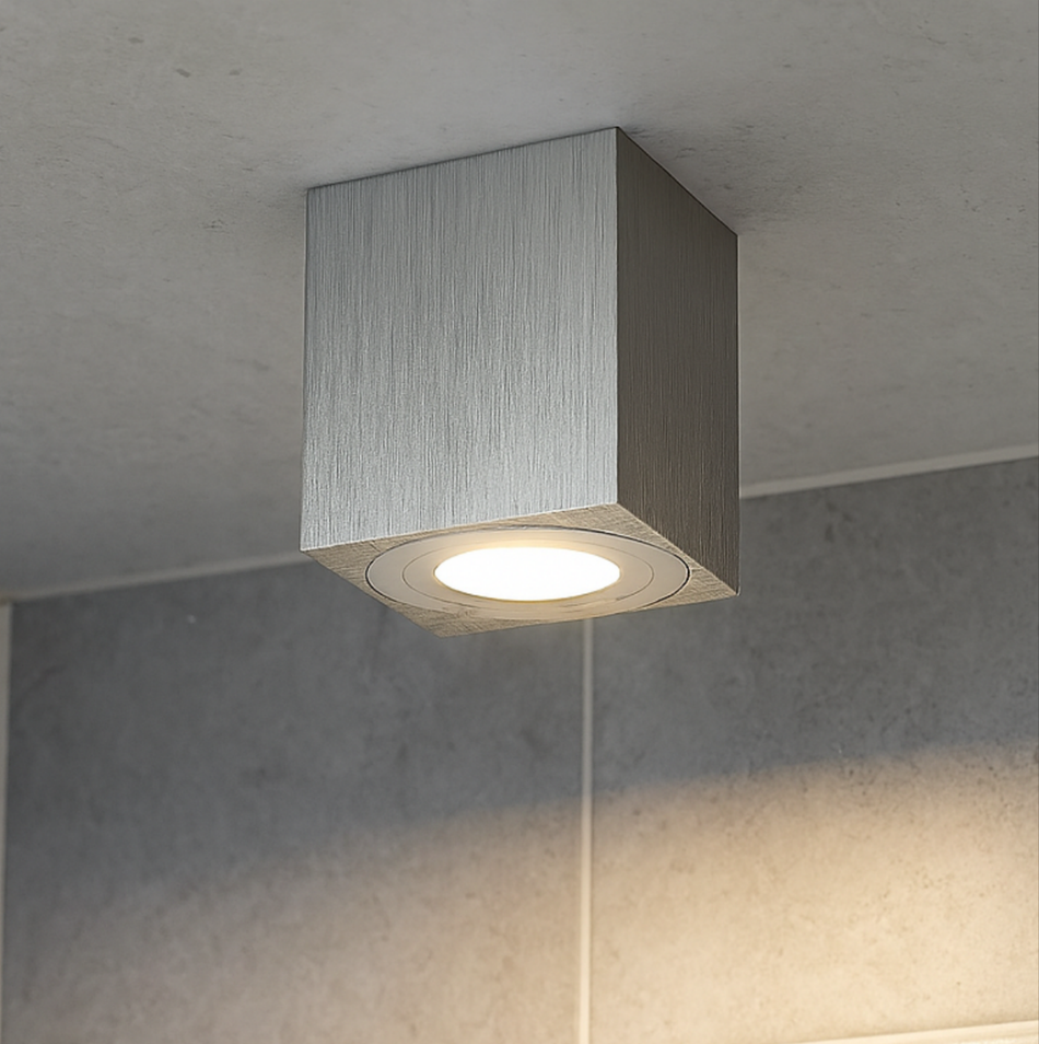 Aufbaustrahler aus Aluminium MILANO-Q IP44 Eckig Weiß Silber Schwarz 95mm X 80mm IP44 GU10 230V | Dimmbar