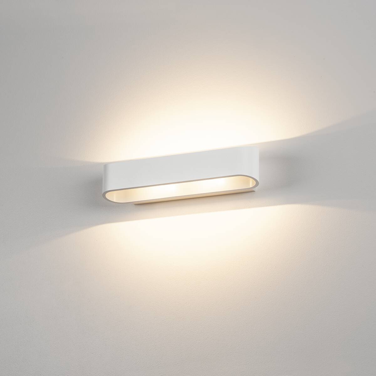 Asso 300 Wall Light Led 2000K-3000K Dim To Warm White