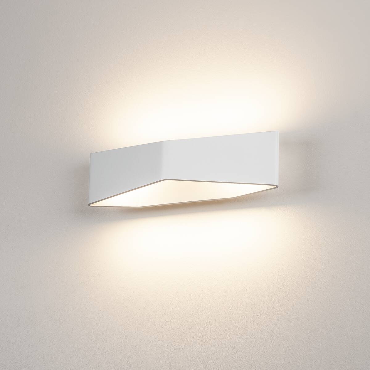 Cariso wall light Led 2700K white 2X9W